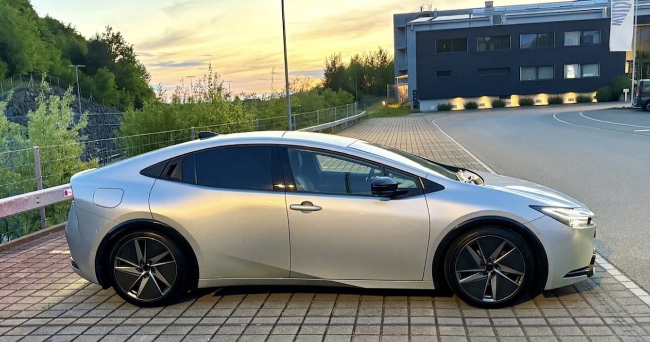 Kompletträder Felgen AC Wheels eBlade auf TOYOTA Prius