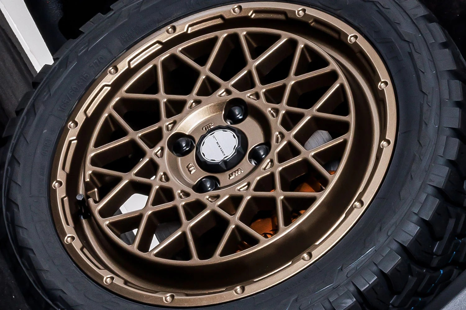 Kompletträder Felgen mit Pneu WEDS Adventure Mud Vance 09.